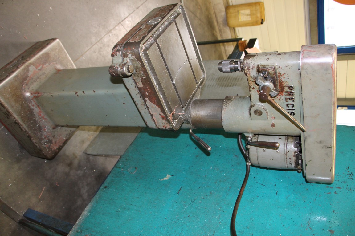 Column drilling machine