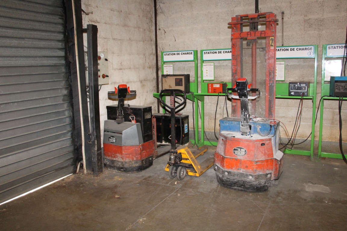 3x Electrical Forklifts