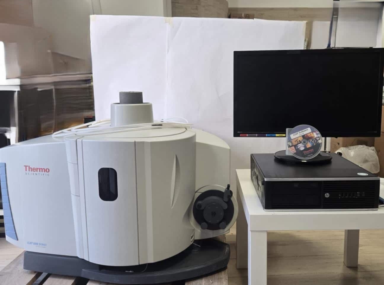 Laboratory equipment project in Italy